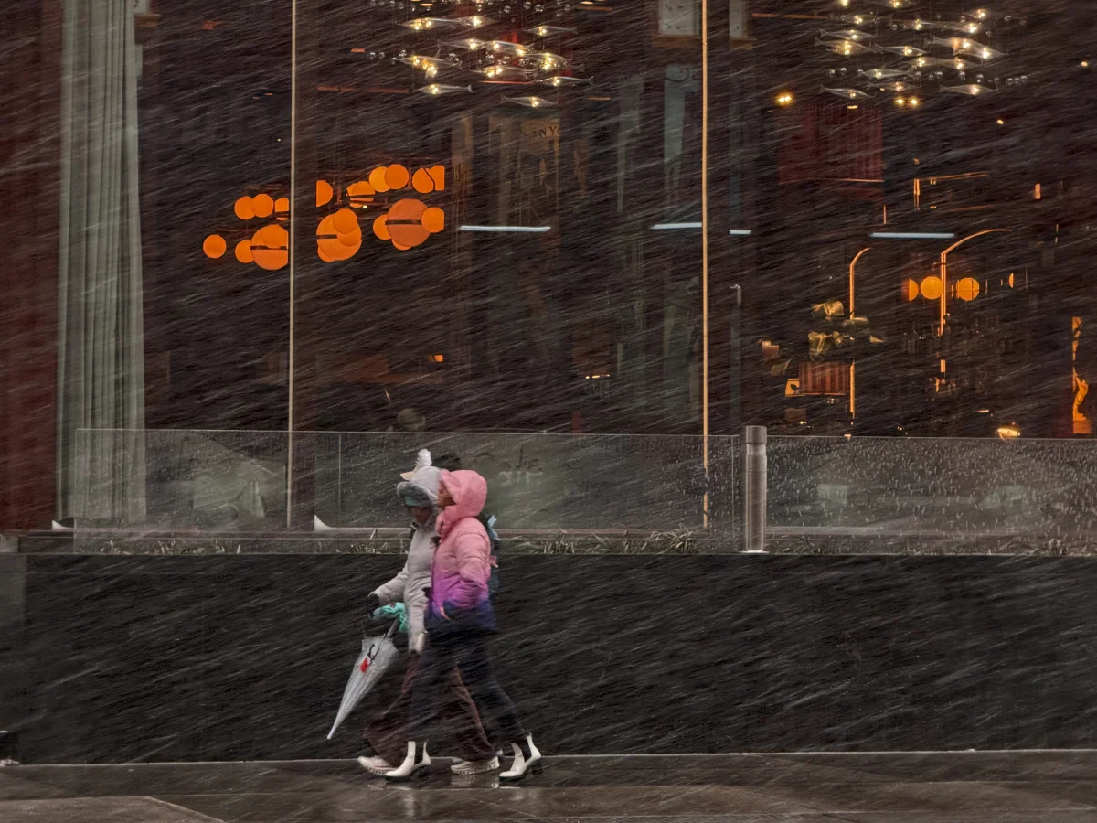 Snow Falls in Manhattan