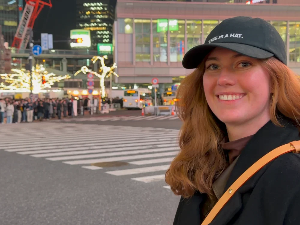 THIS IS A SCRAMBLE CROSSING.